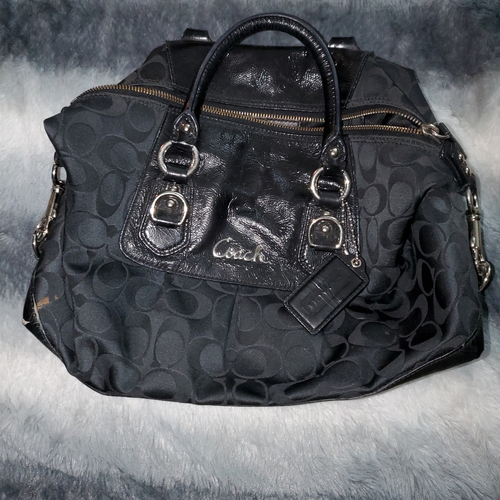 Blsck Coach Purse